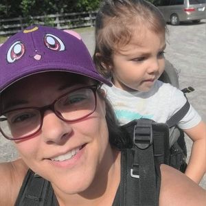 Meet your Posher, Becca